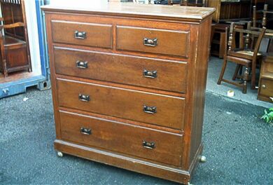 Chest_of_Drawers_(Large).jpg